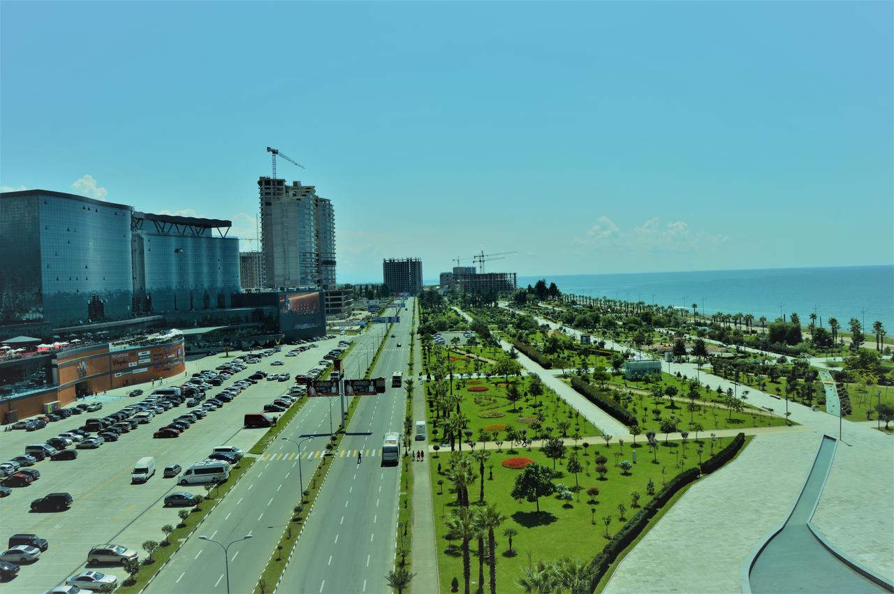 Legend Business Hotel Batumi Exterior photo