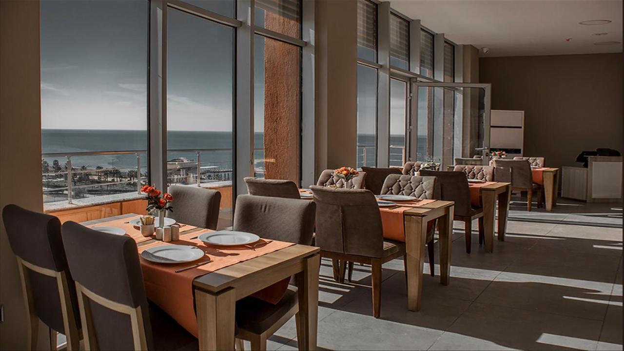 Legend Business Hotel Batumi Exterior photo