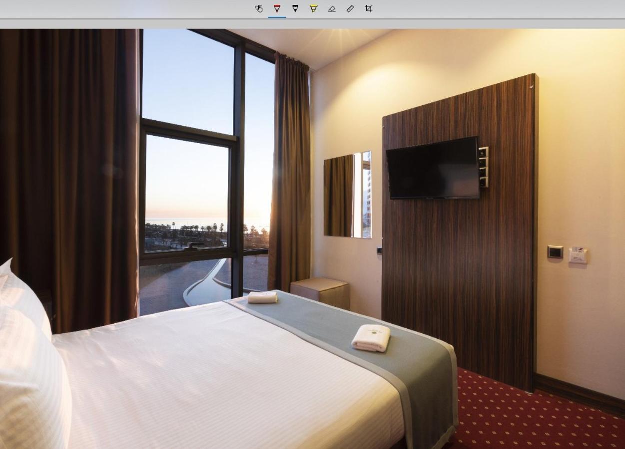 Legend Business Hotel Batumi Exterior photo